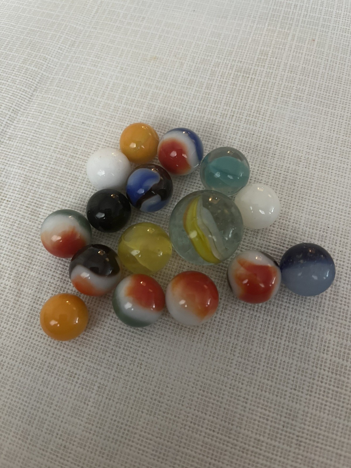 Lot x 16 Rare Vintage Marbles Multi Color Mixed Sizes Colors Glass