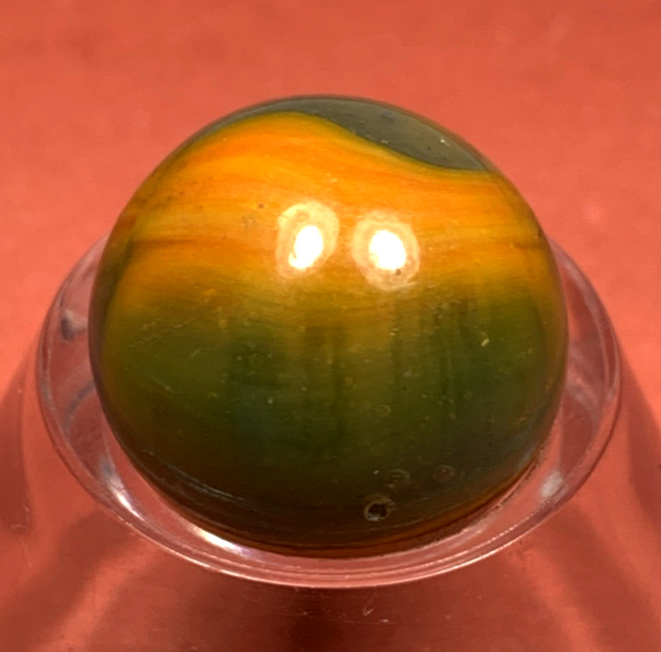 KILLER VITRO HYBRID PARROT / COLLECTOR’S MARBLE .61″ BOX02/307