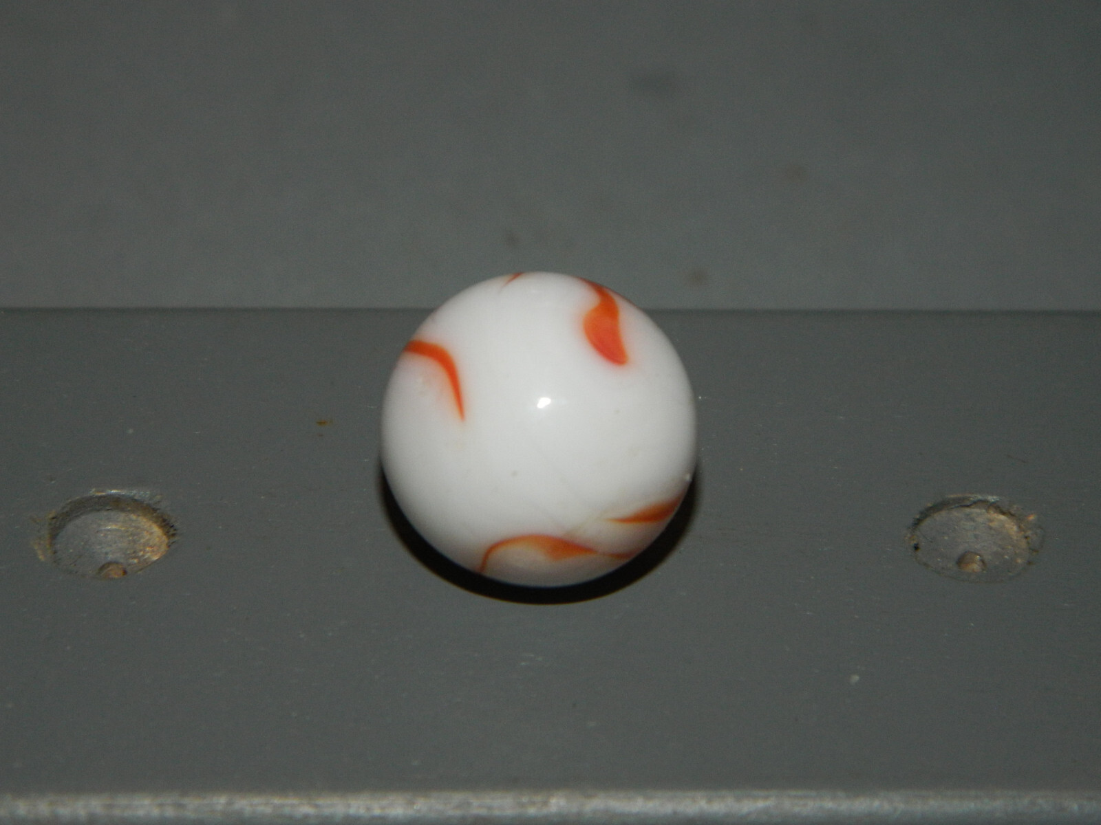 Vintage Alley Agate Orange Flame approx 5/8″ A5