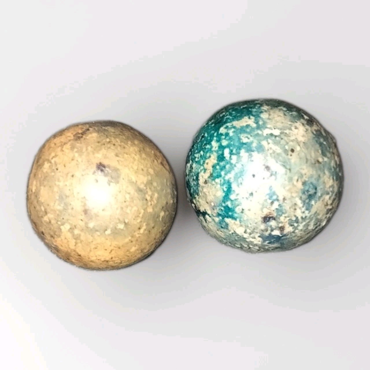 Vintage Antique 19th Century Clay Marbles Lot Of 17 Different Sizes And Colors