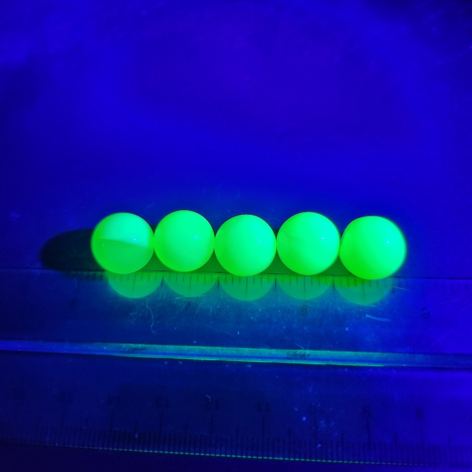Lot Of 5 Opal Opalescent Vaseline Glass Uranium Glass Marbles Uv Glow
