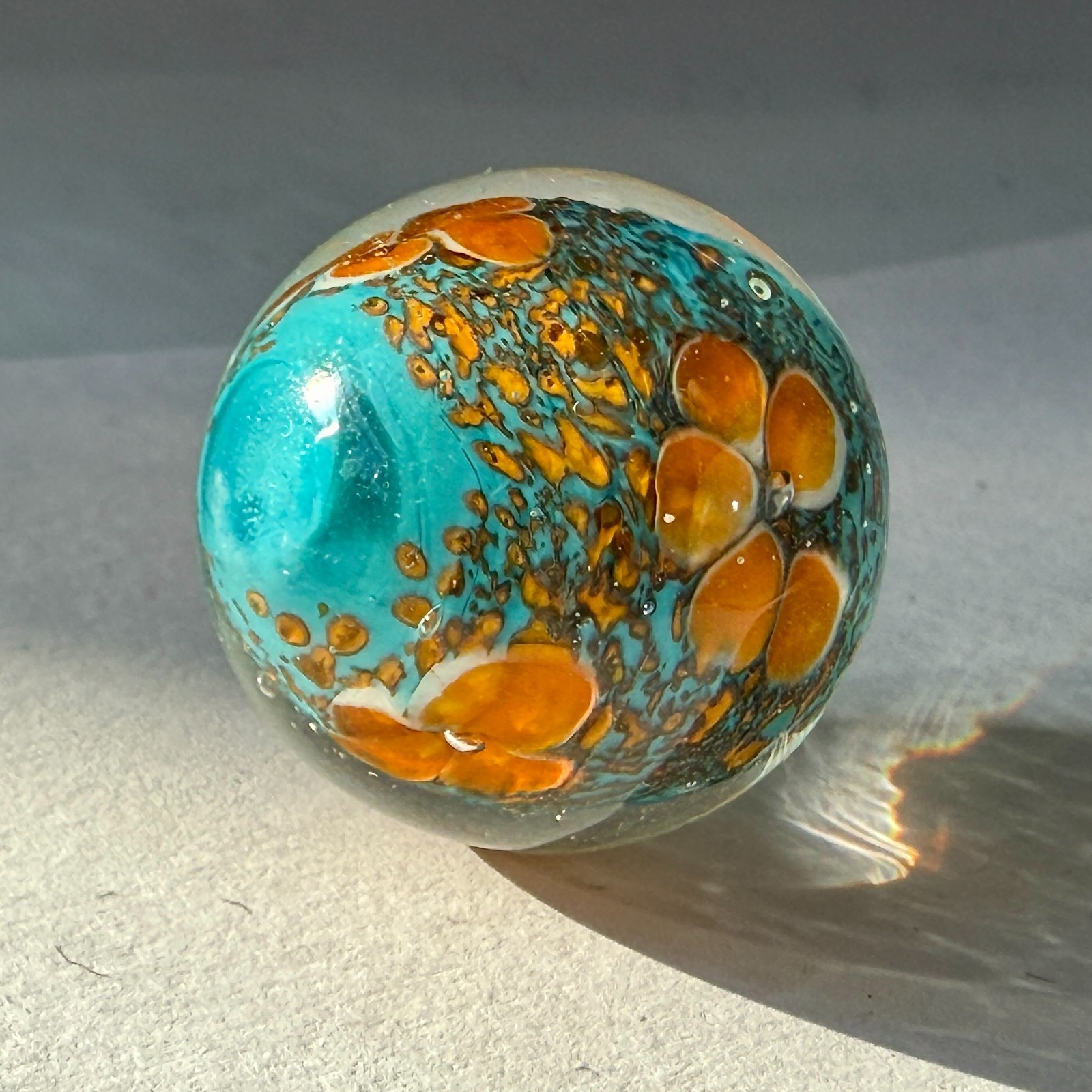 22mm COSMOS Orange/Turquoise Blue flower Handmade art glass Marble 7/8″ SHOOTER