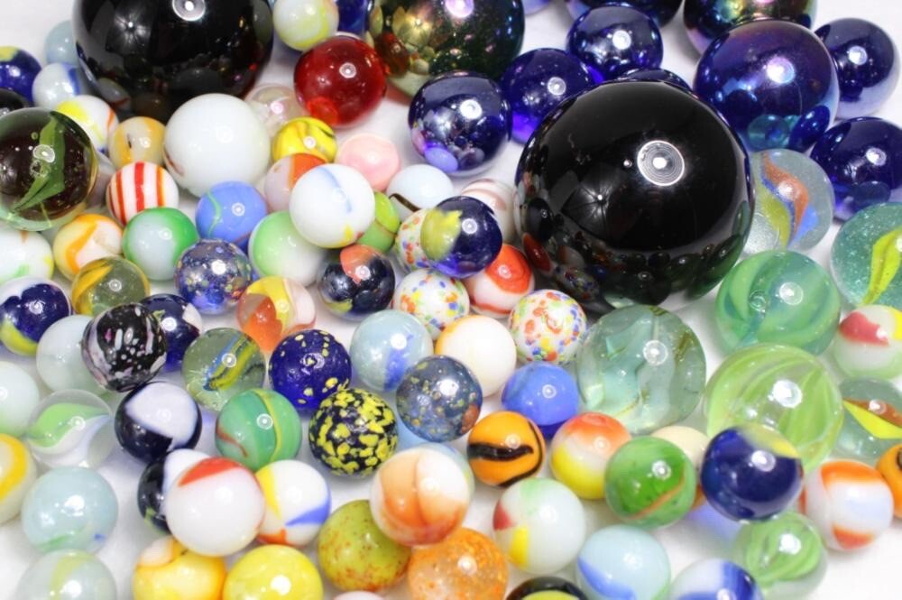 100+ Glass Marbles MILKY WAY Oil Slick Metallic Iridescent Estate Find Colorful