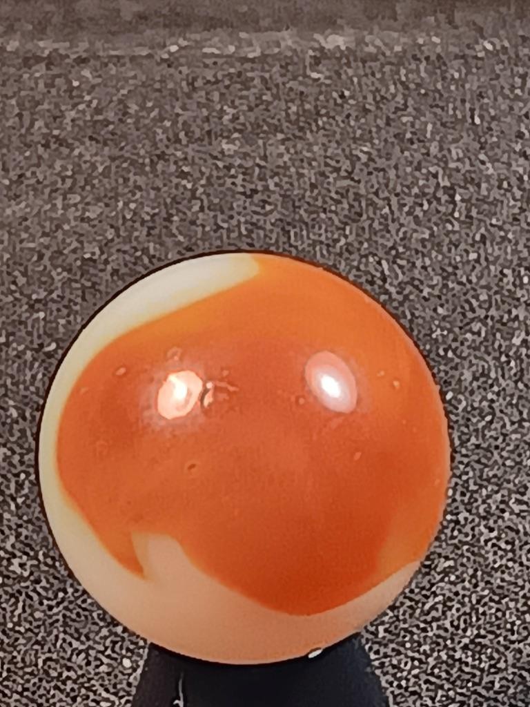5/8″ Peltier Vitro Chili Red Patch Pearl White Near Mint Serious Marble A700