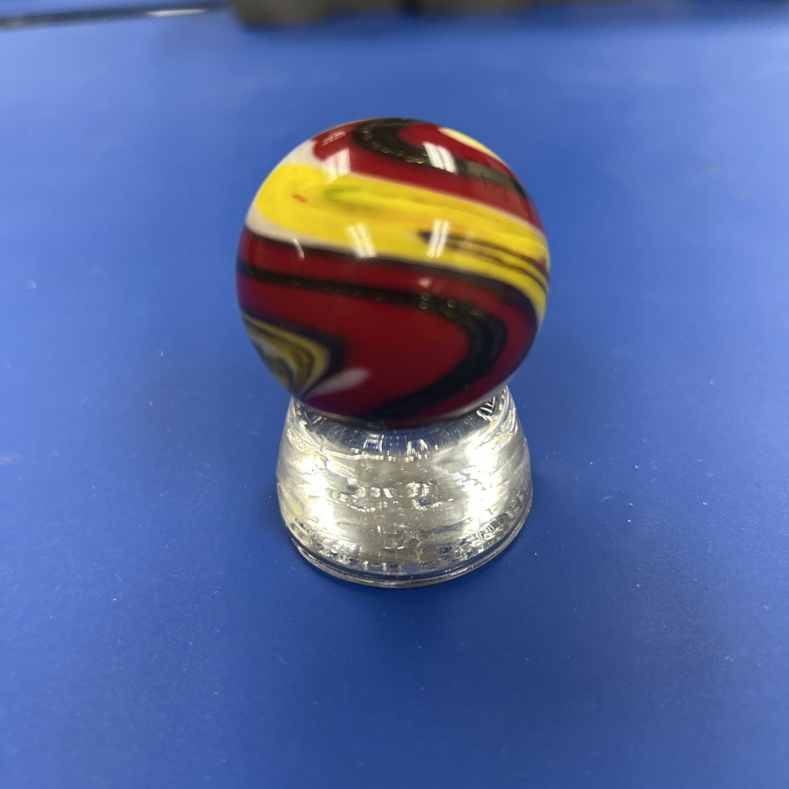 Stunning contemporary swirl marble #945