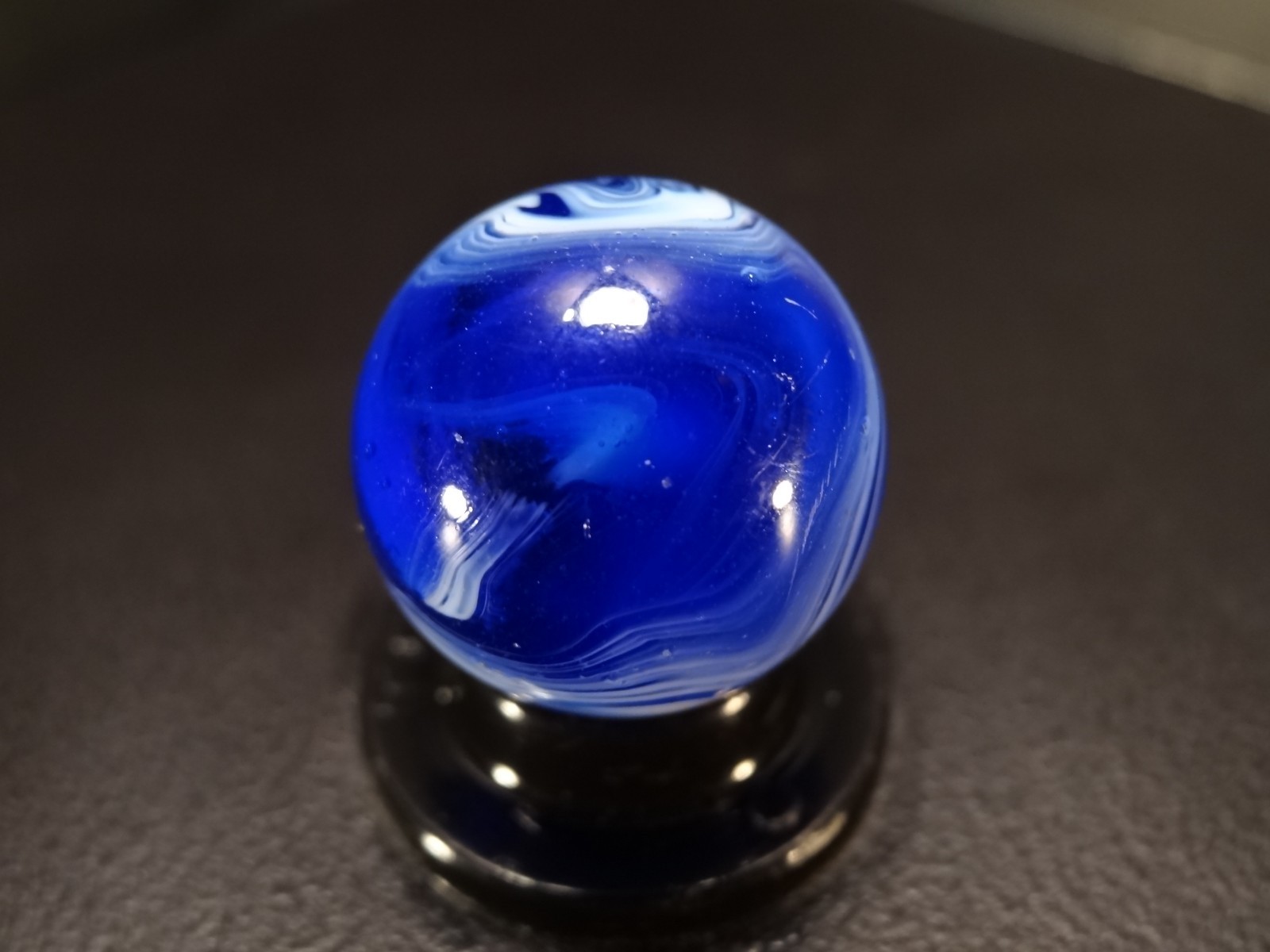 PELTIER * COBALT * National Onyx Slag Fine-line FEATHER PATTERN