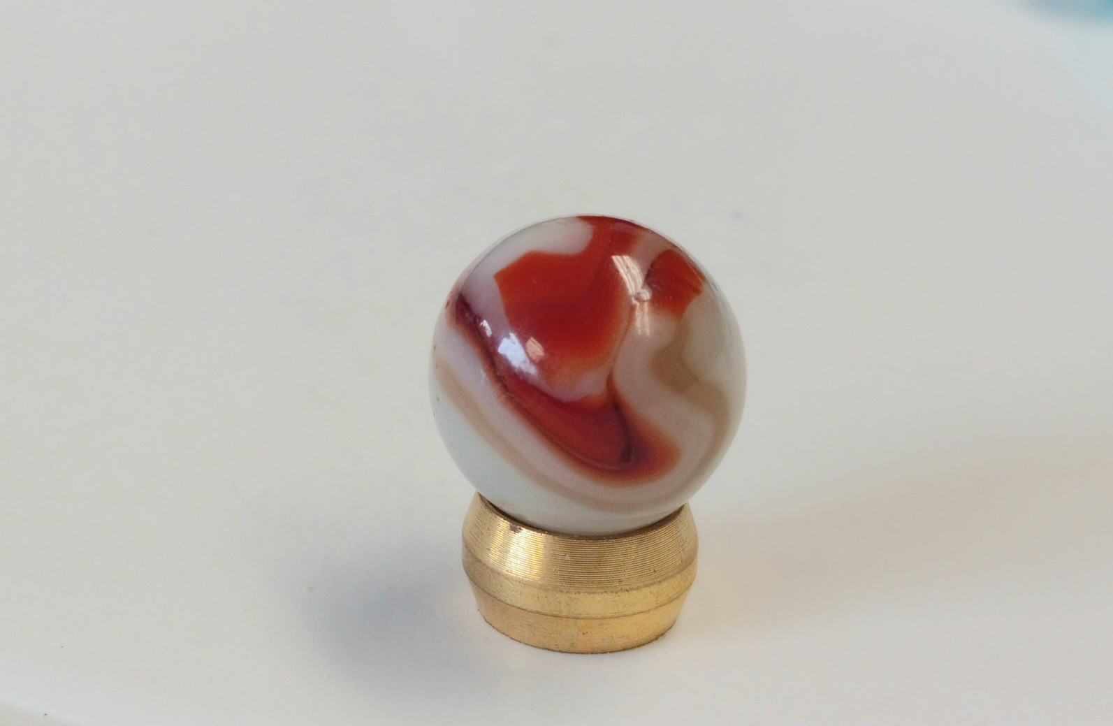 Glass Marble Akro Agate Vitro Peltier Christensen Red Tan Swirl & White Base