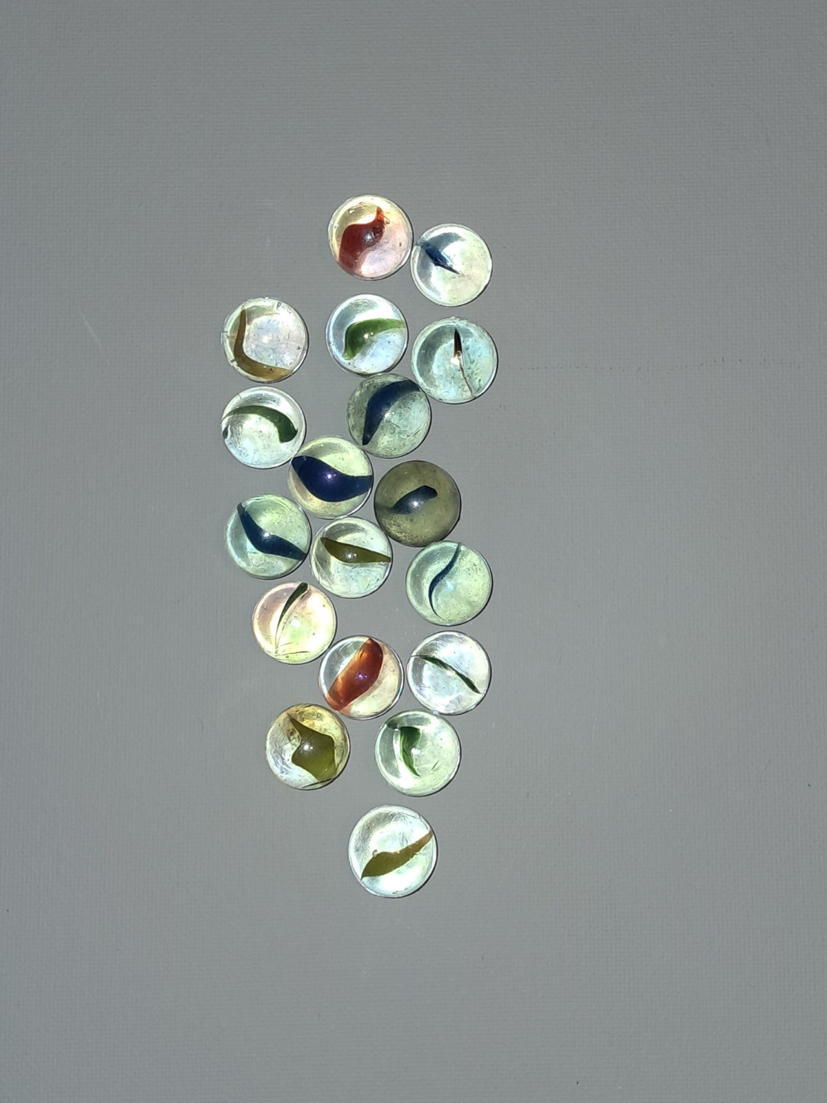 Bag of 18 Cat’s Eye Machine Made Glass Toy Marbles for Ages 8-11, 12-16, 17 & Up