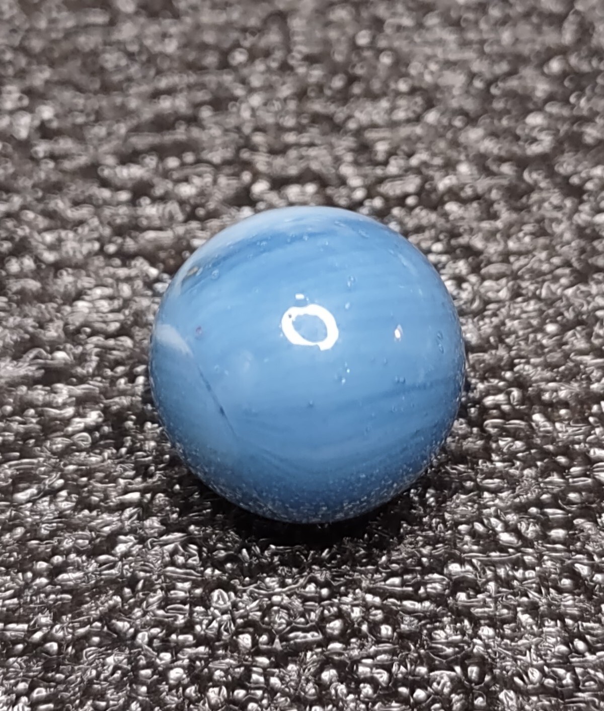 NM+ Opal – Unique Blue &🔥 White – Peltier Glass – Rainbo Vintage MARBLES .61″