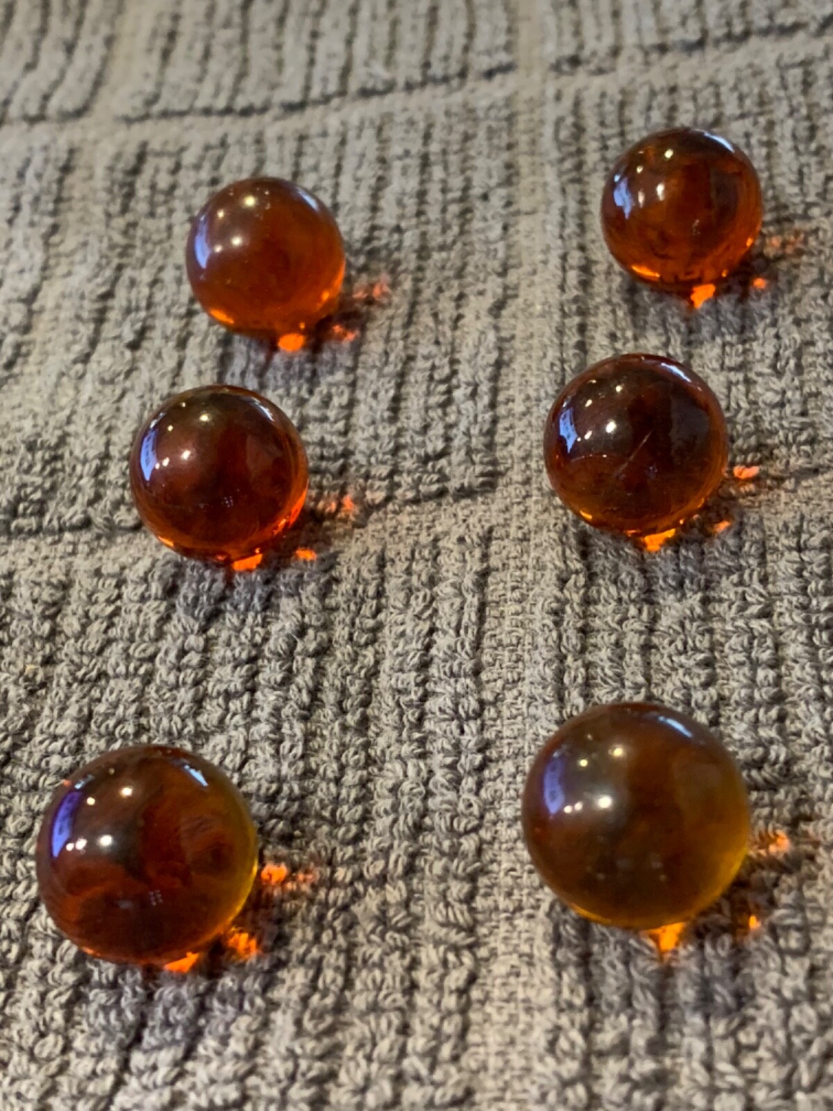Vaseline Uranium Vintage Glass Marbles, Lot of 6 Glowing Marbles Red Amber