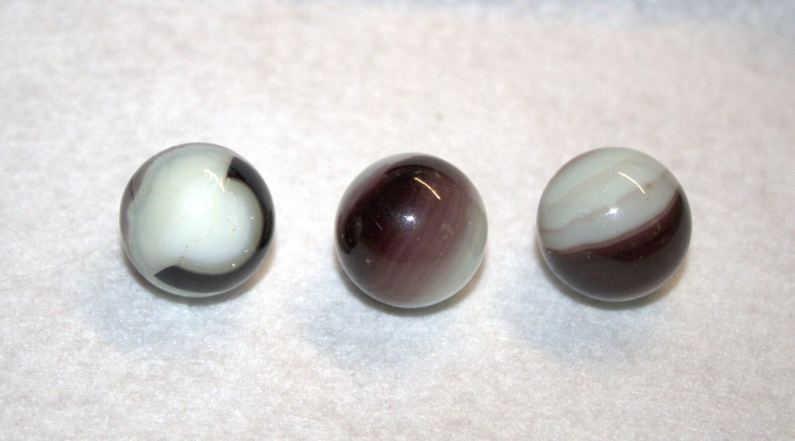 Vintage Virtro Whitie Marble White & Brown Glass Marbles Set of 3