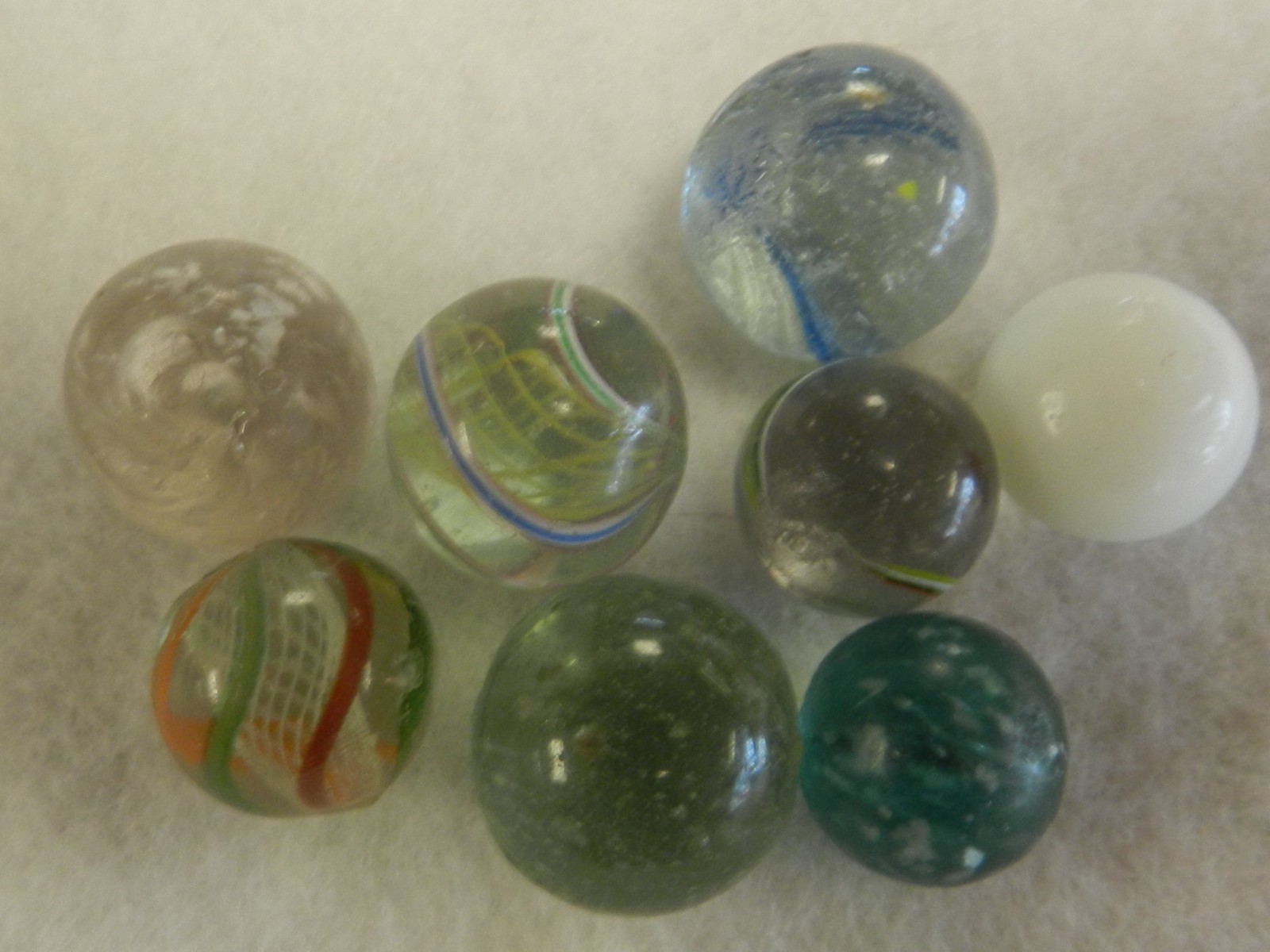 #19585m Vintage Group or Bulk Lot of 8 German Handmade Marbles .57 to .70 Inches