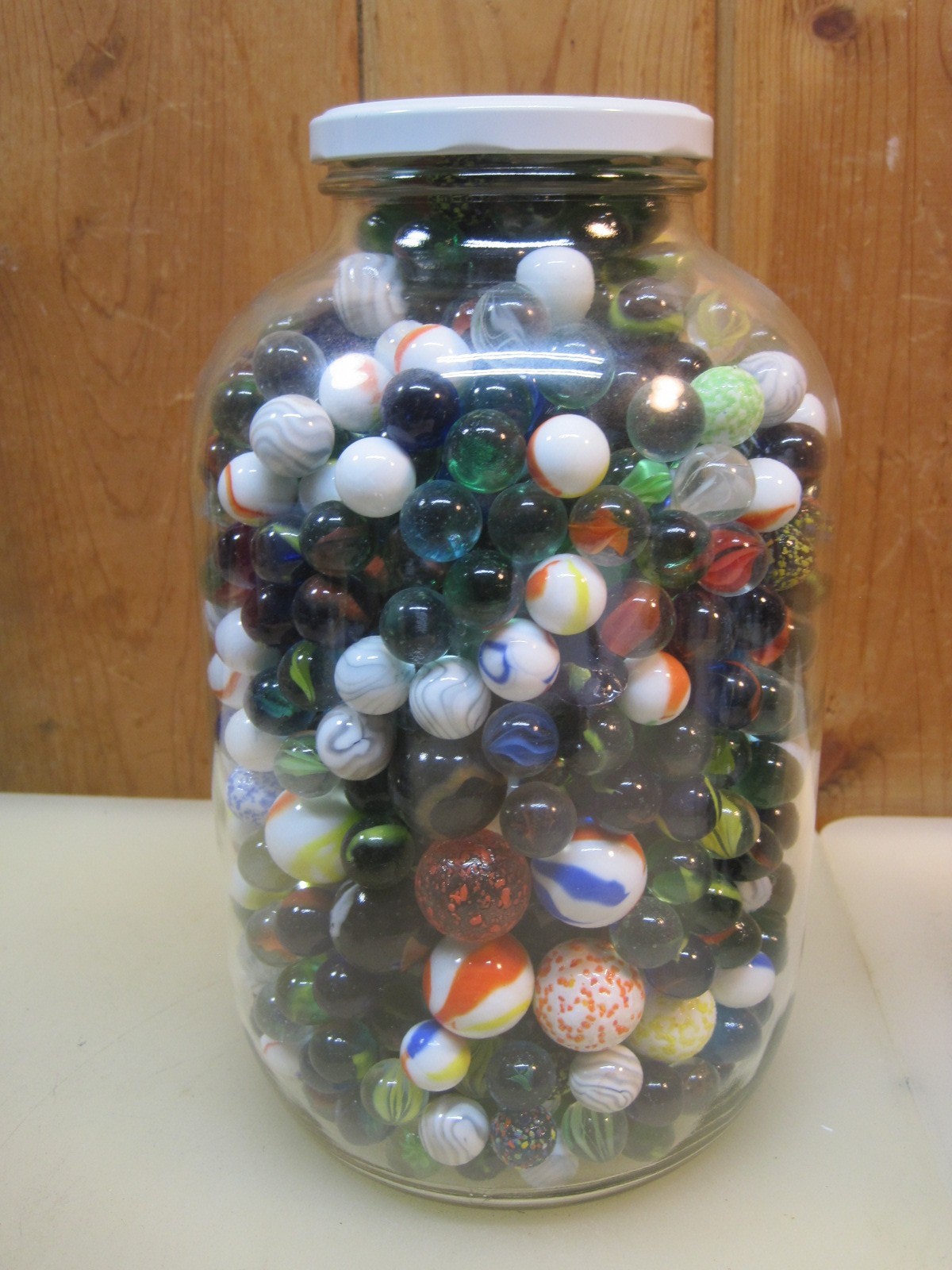 One Gallon Glass Jar Full of 5/8″ & 1″ Glass Marbles B8723