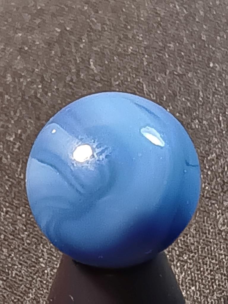 17/32″ Akro CAC Deep Navy to Vista Blue Swirl Near Mint Serious Marble A691