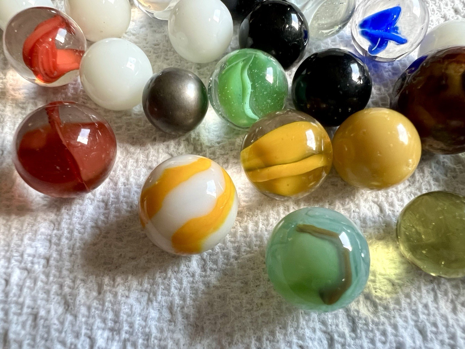 Antique & Vintage Marble Lot w/Cloth Bag Clay, Akro Agate ? Estate Find