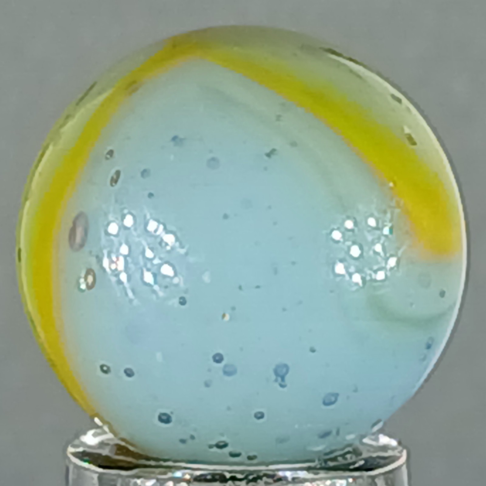 Vintage Peltier Rainbo Marble .62 Inches Near-Mint Condition Combined Shipping