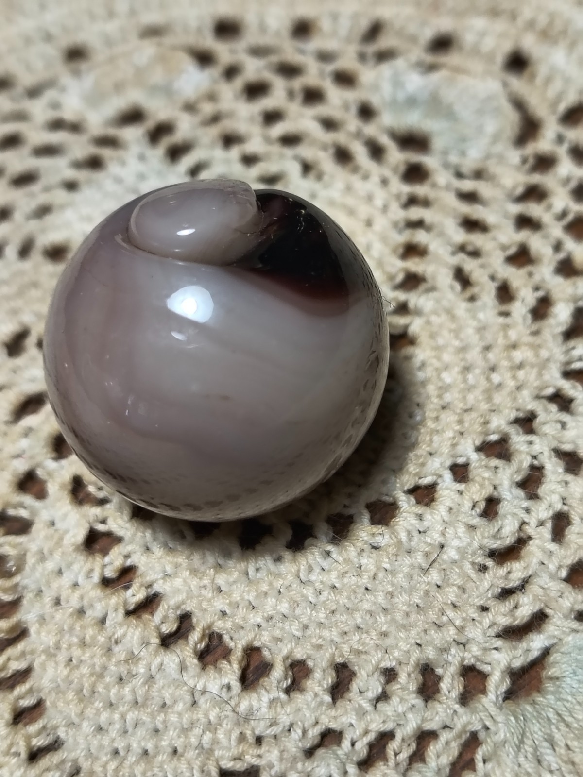 Vtg Akro Agate Swirl Shooter Marble Brown White UV Glow Cadmium 9