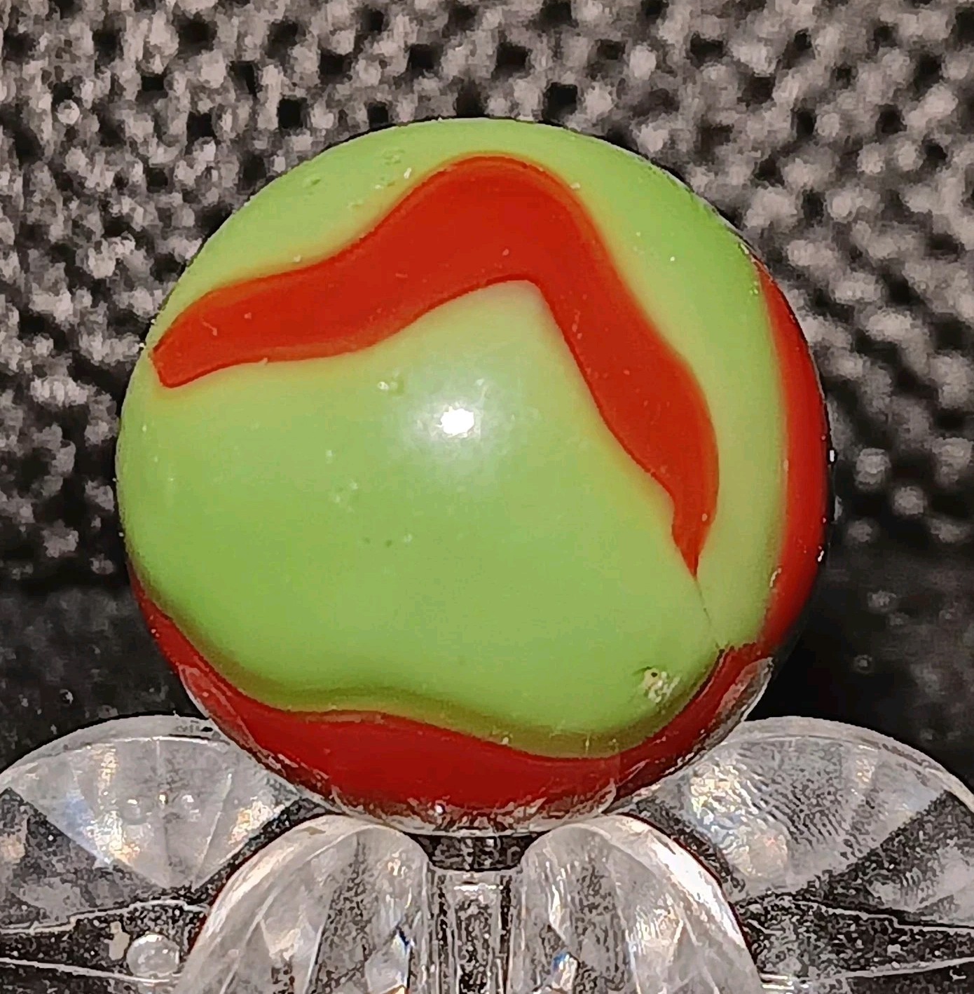 Vintage Peltier Glass NLR Dragon Marble. Nm. .63″ Uv Active. Beautiful Pattern