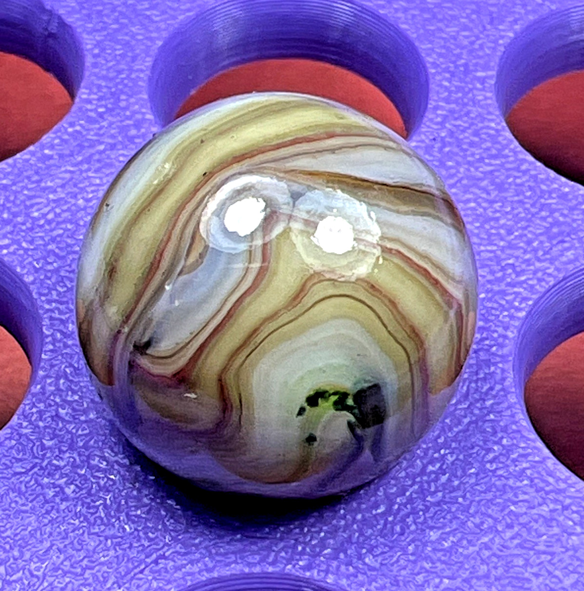 DAS/CHAMPION/WV/JABO THIN LINED OXBLOOD SWIRLED LARGE SHOOTER .76″ BOX01/196