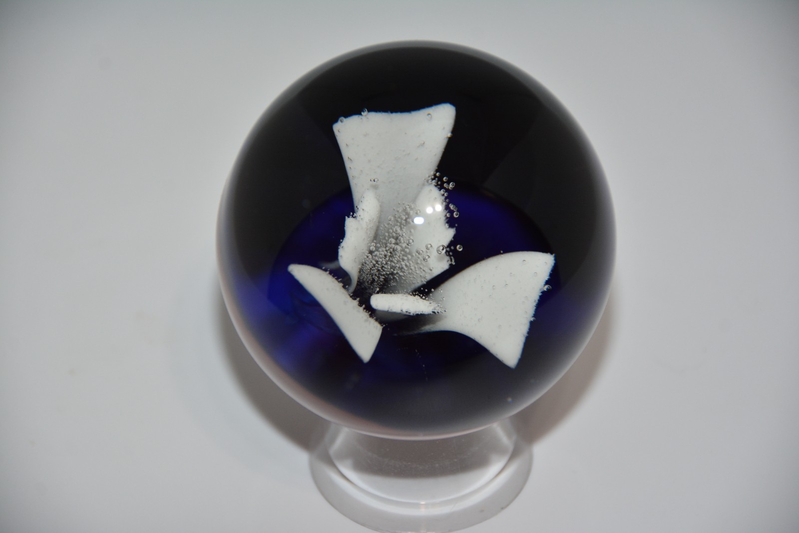 Contemporary art glass handmade borosilicate “flower” marble 2.153 inches tall