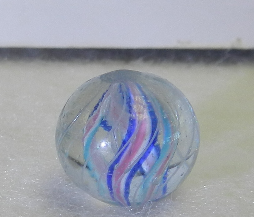 #18665m Peewee .49 Inches German Handmade Divided Ribbon Swirl Marble