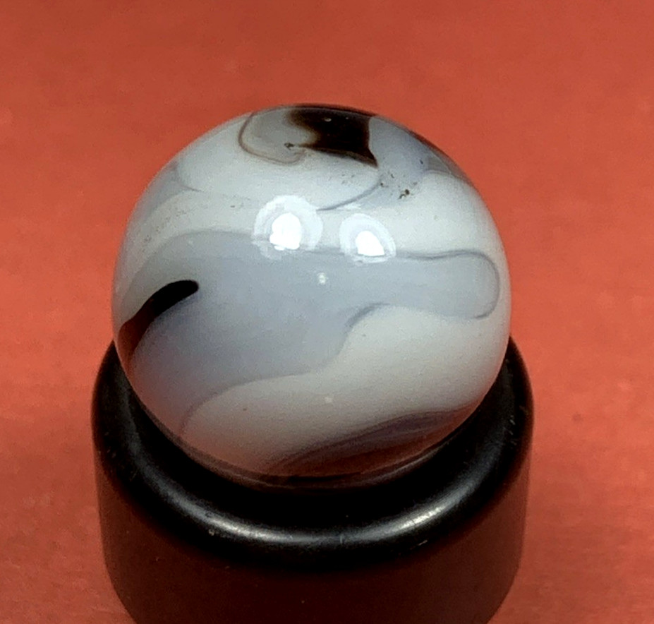 UNIQUE MONO CHROME MARBLE SEE ALL PICTURES .56″ BOX02/306