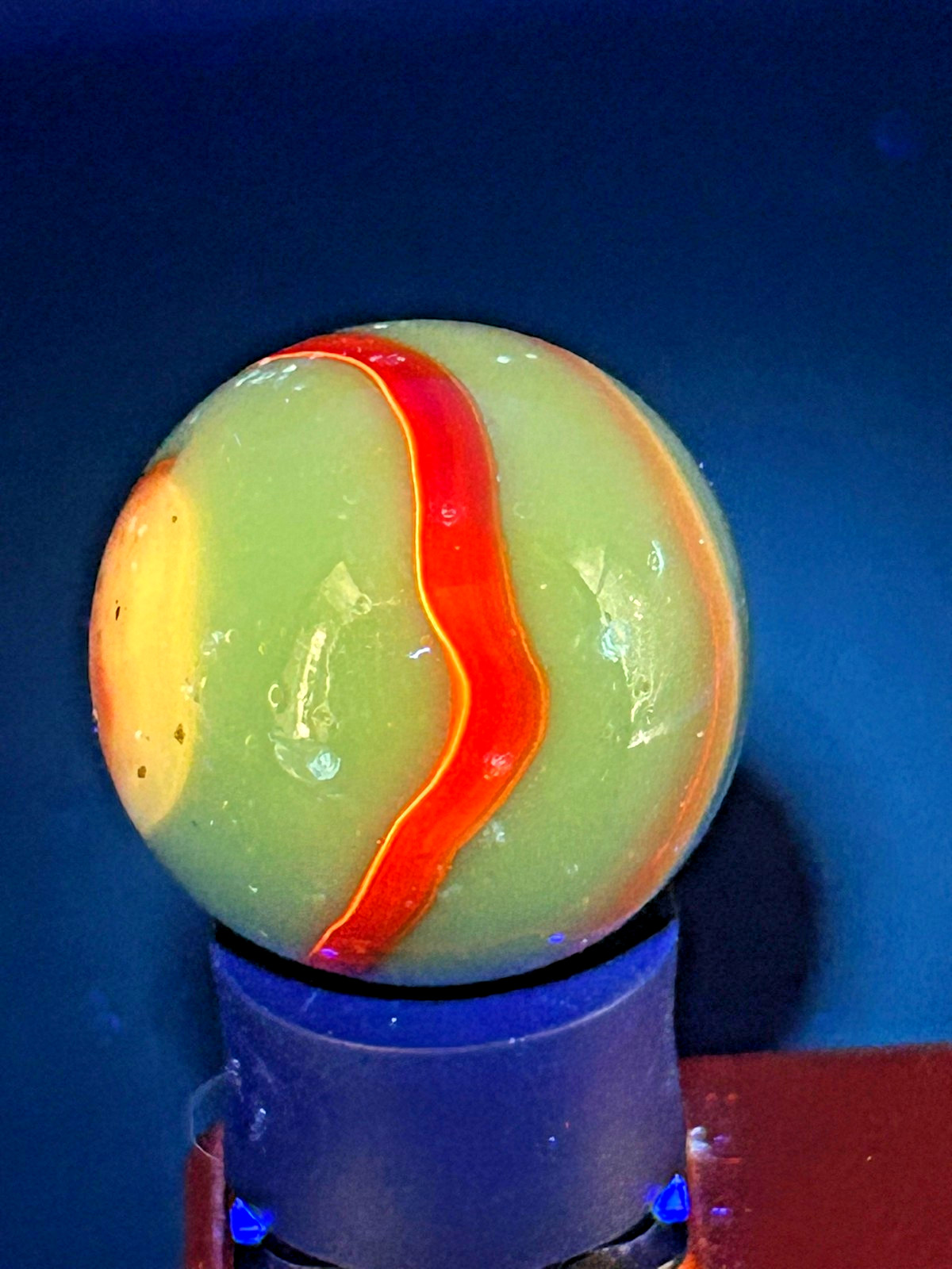 Peltier National Line Rainbo (NLR) Liberty Red & Blue Marble .94″ Mint- SH1