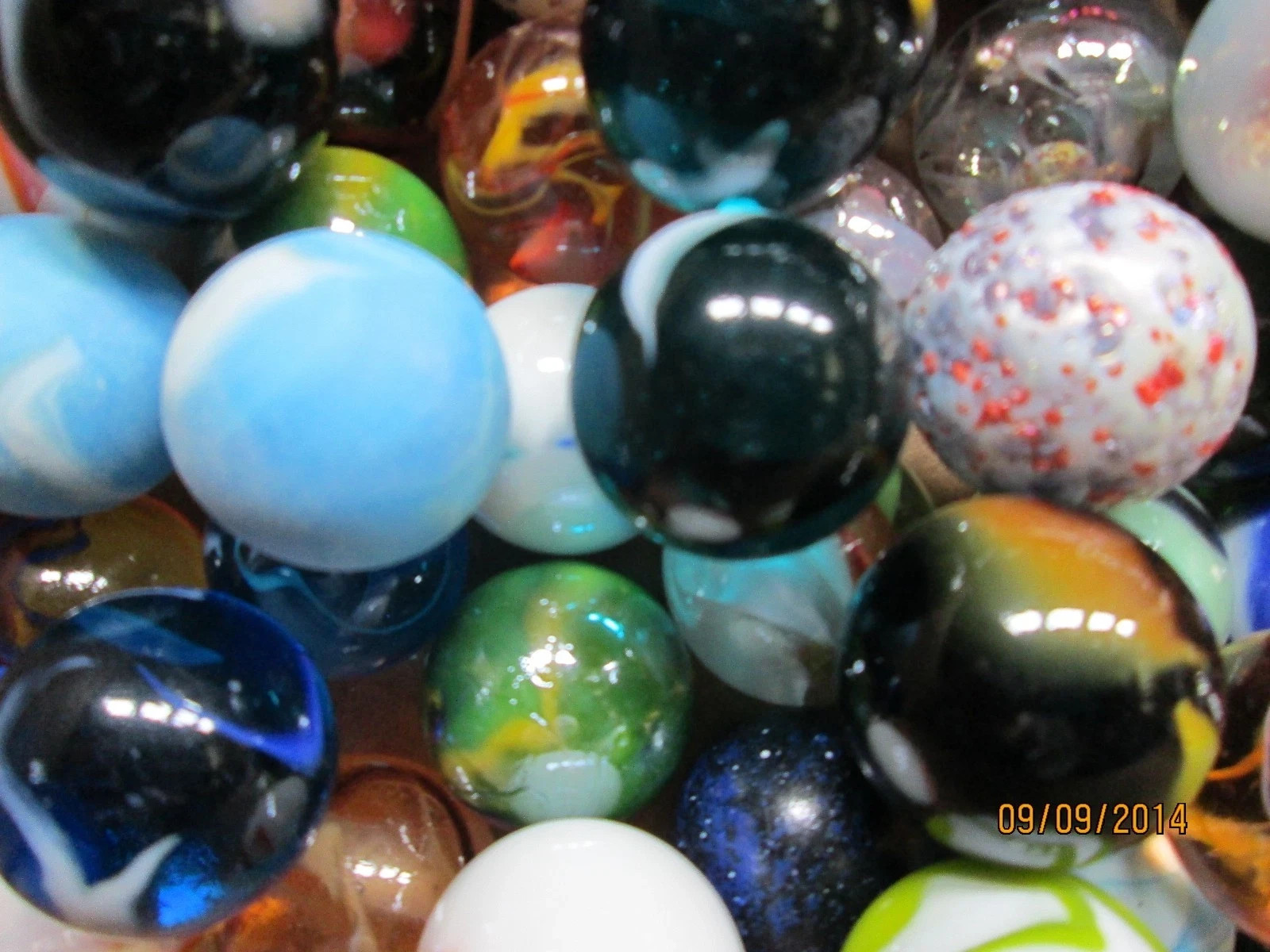 MARBLE BULK LOT WHOLESALE GREAT FOR COLLECTING OR HAVING FUN