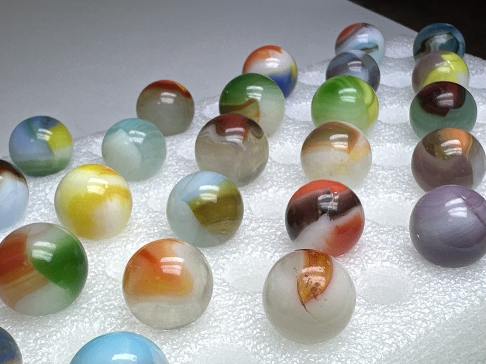 273 Awesome Mixed Lot Of 30 Vintage Vitro Agate Marbles!