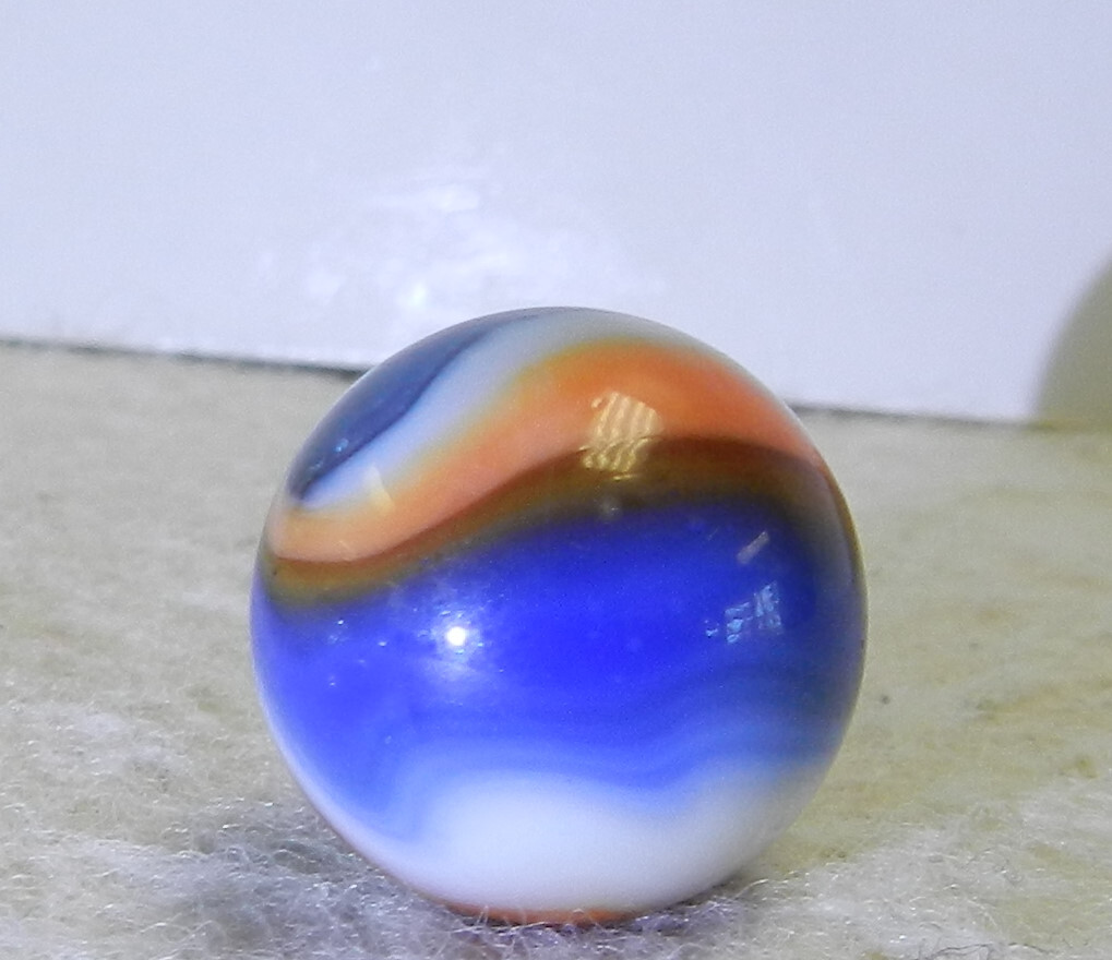 #15270m Vintage Peltier Glass Swirl Marble .66 Inches *Near Mint*
