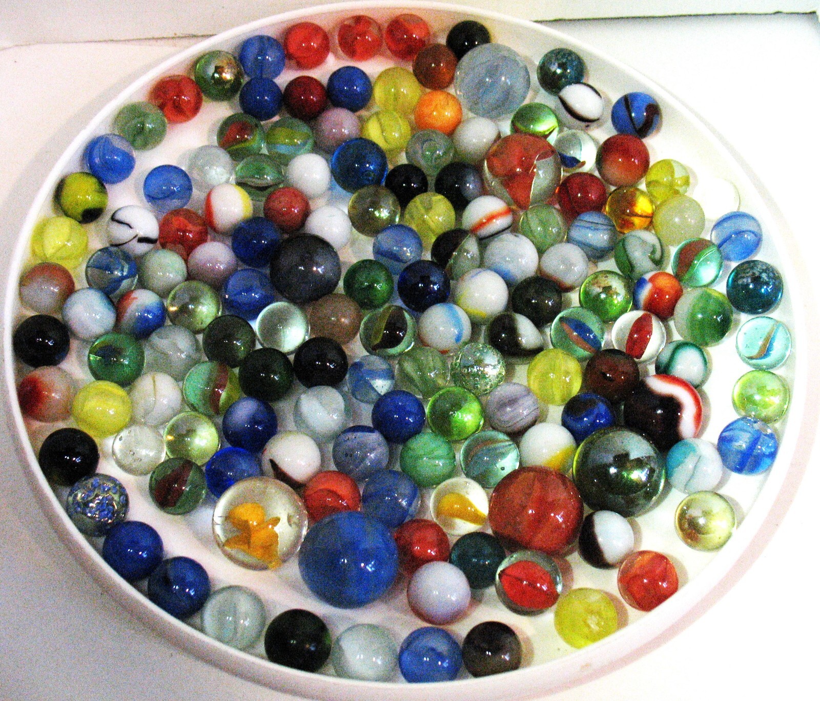 140+ Vtg Machine Made Marbles Various Makers +Types .59″ to .99″ diameter
