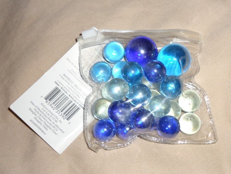 Marble Set with instructions*2 shooters plus 25 players*Blue