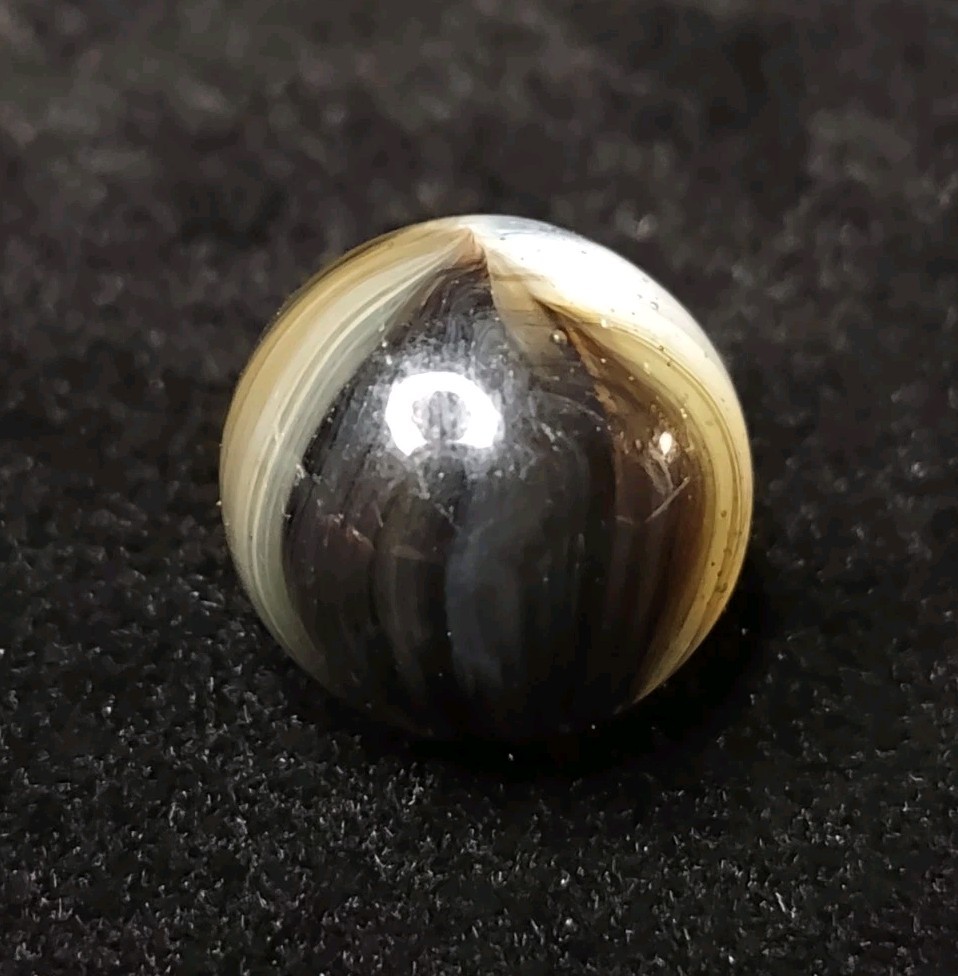 NM Dark Brown & Tan & White Master / Akro Or Whisp Glass Toy Vintage Marble .62″