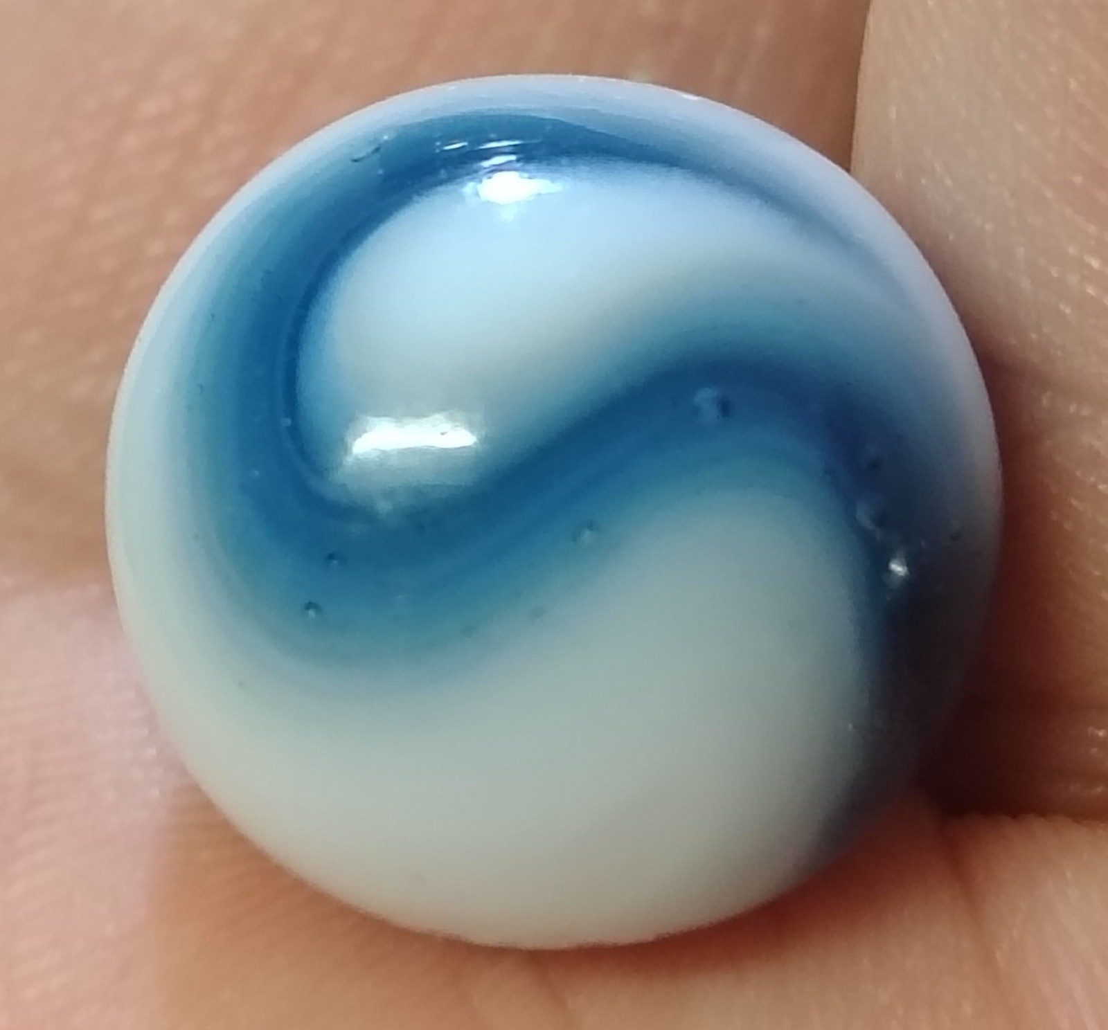 Vintage Alley Agate 0.60″ Dark Cobalt Blue Ribbon Swirl Marble NM! White Base…