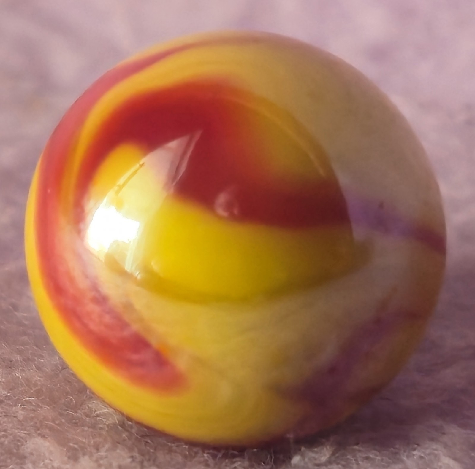 VTG Antique Machine Made Marble 5/8” Ketchup & Mustard .62″ Red Yellow Excellent