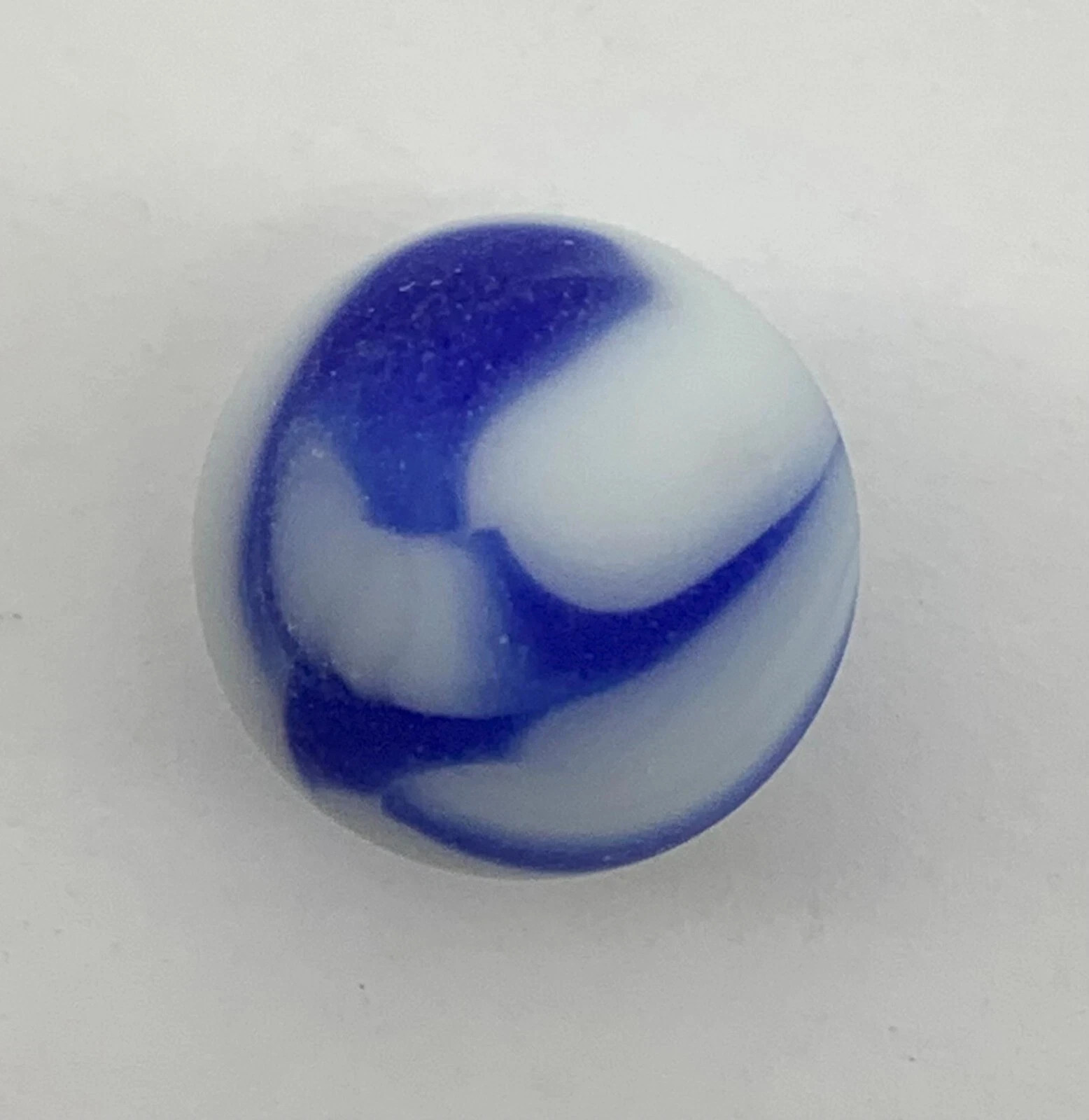 New for 2024 Blue & White 16mm Frosted Old Fashioned Glass Player Marbles Pk 5