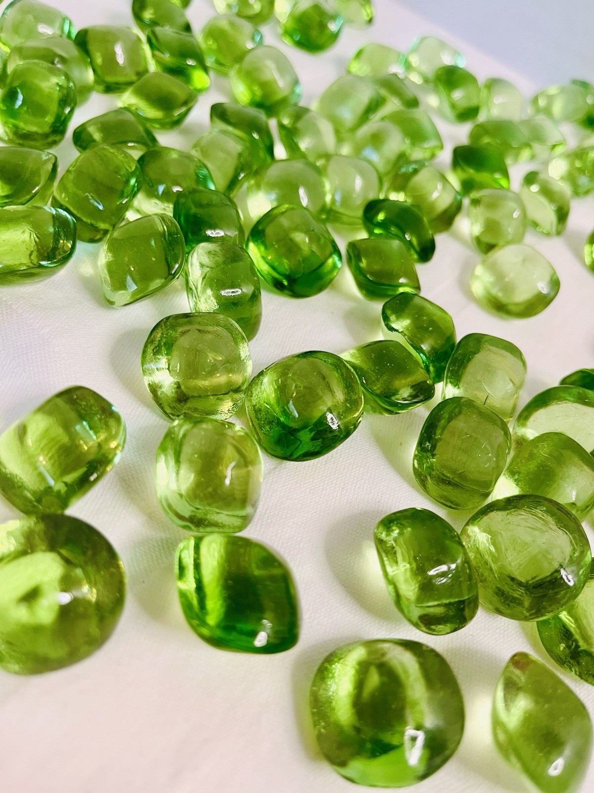 109 Green Glass Unique Shape Glass Stone/marble 1 In Wide
