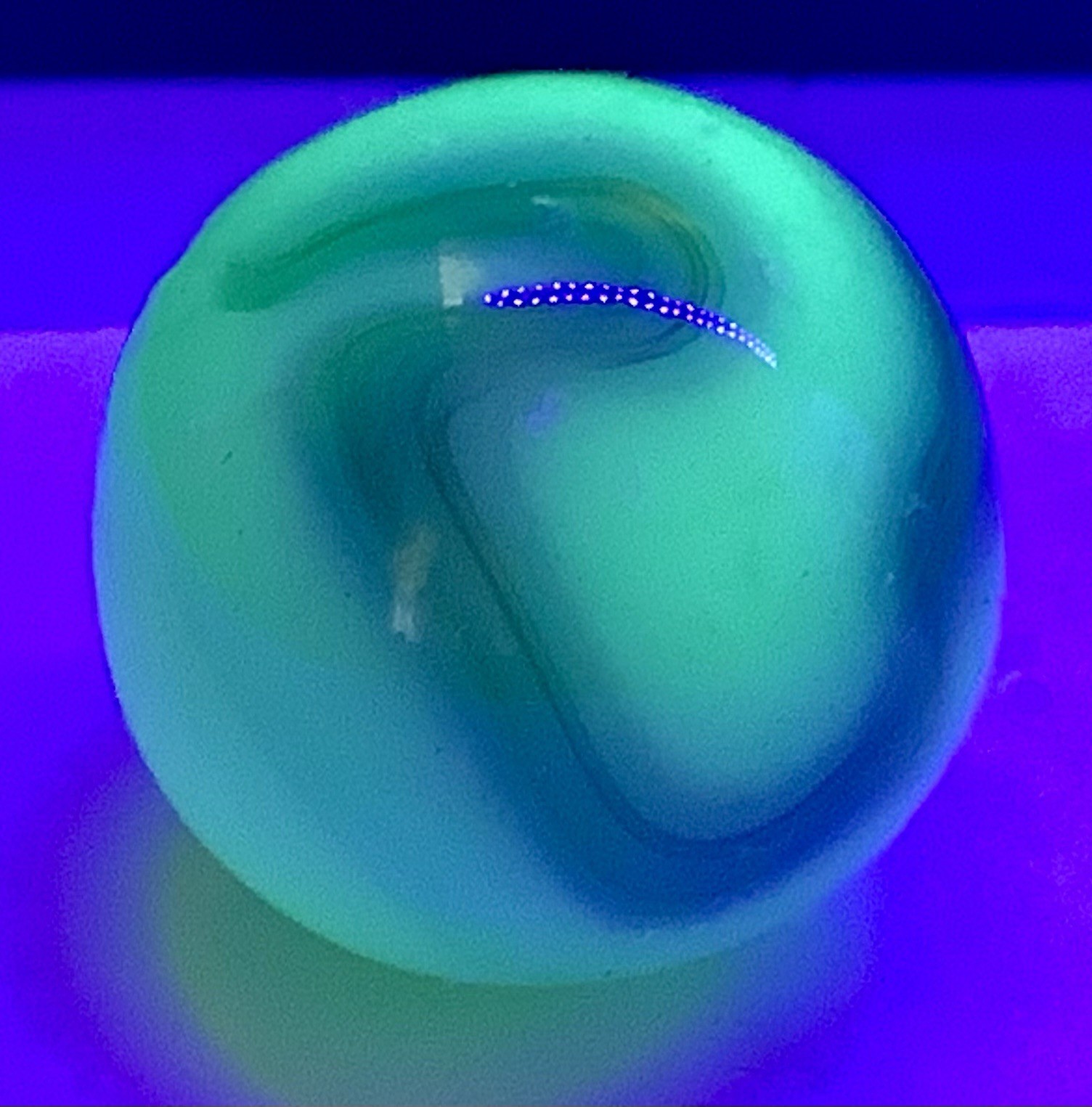 UV Active Ravenswood? Swirl Marble 5/8” Green On Yellowish White