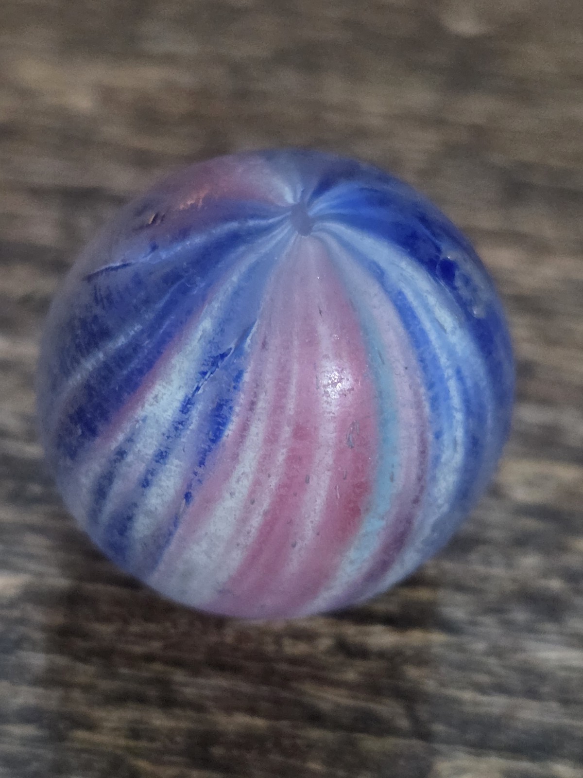 .94″ German Handmade Onionskin Marble Shooter