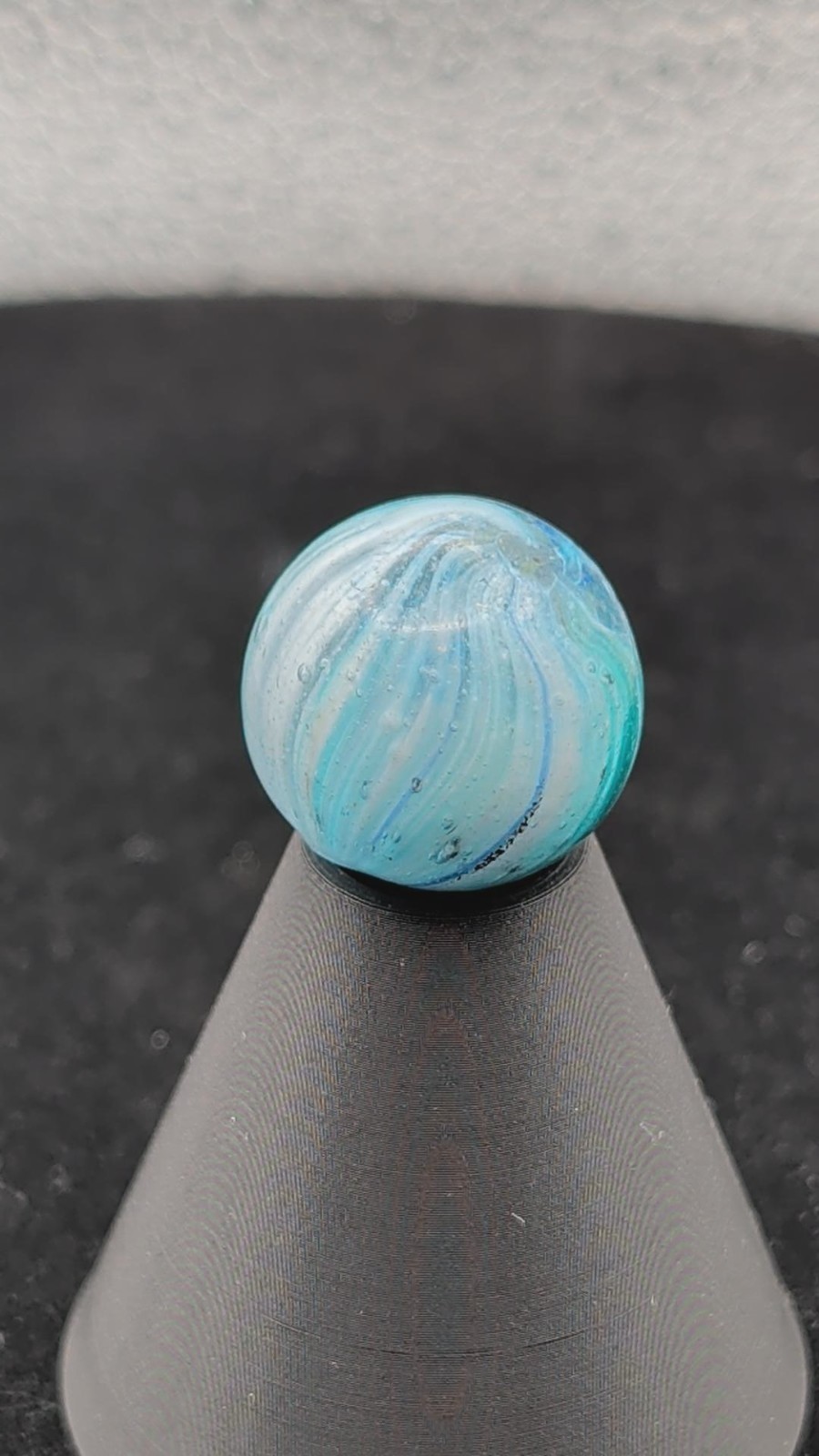 Antique German Onionskin Marble – 13/16″ (21mm) – Blue/White Vortex – 12.96g