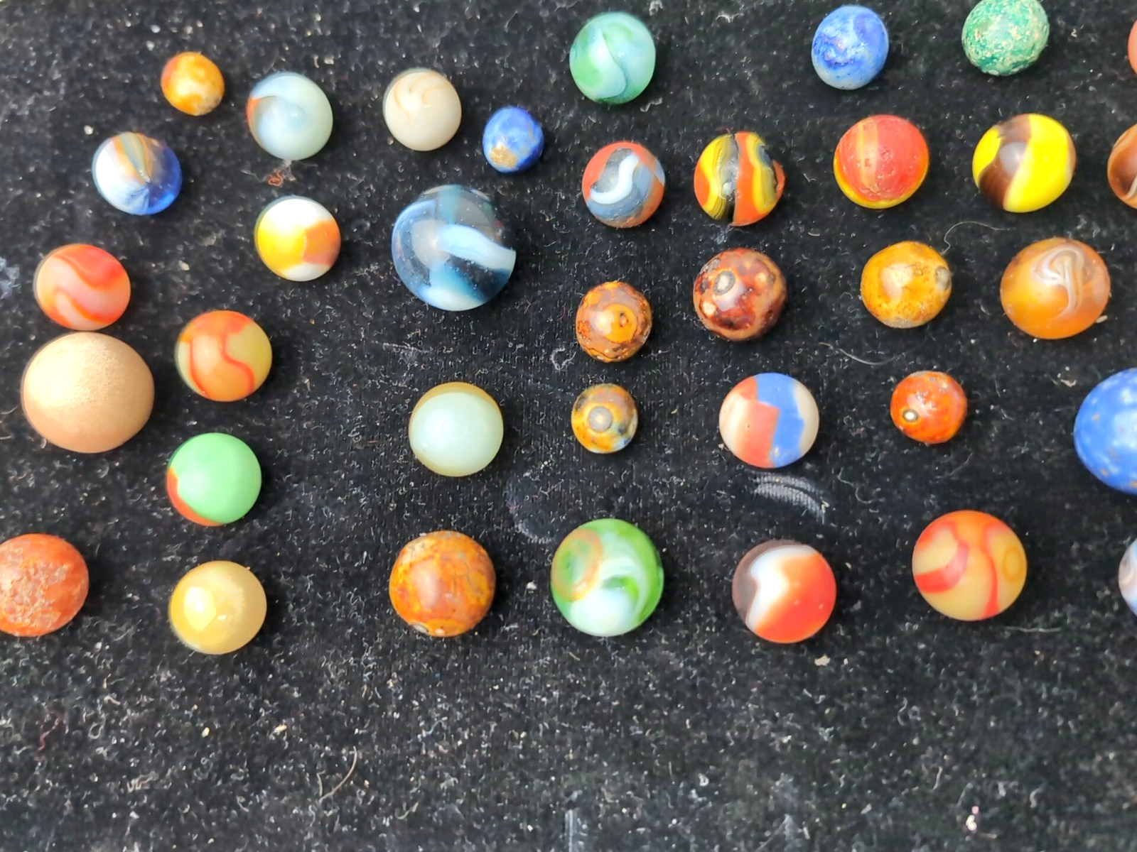 Mixed Lot 65 Assorted Old Vintage To Modern Marbles