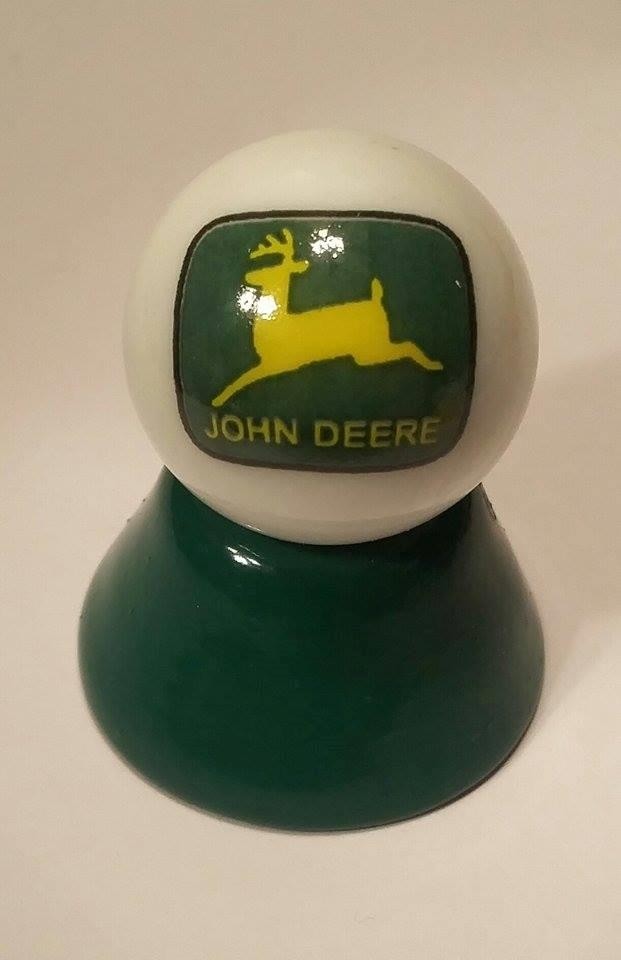 JohnDeere 1968 Logo Glass 1″ Logo Marble w/ Colored Stand