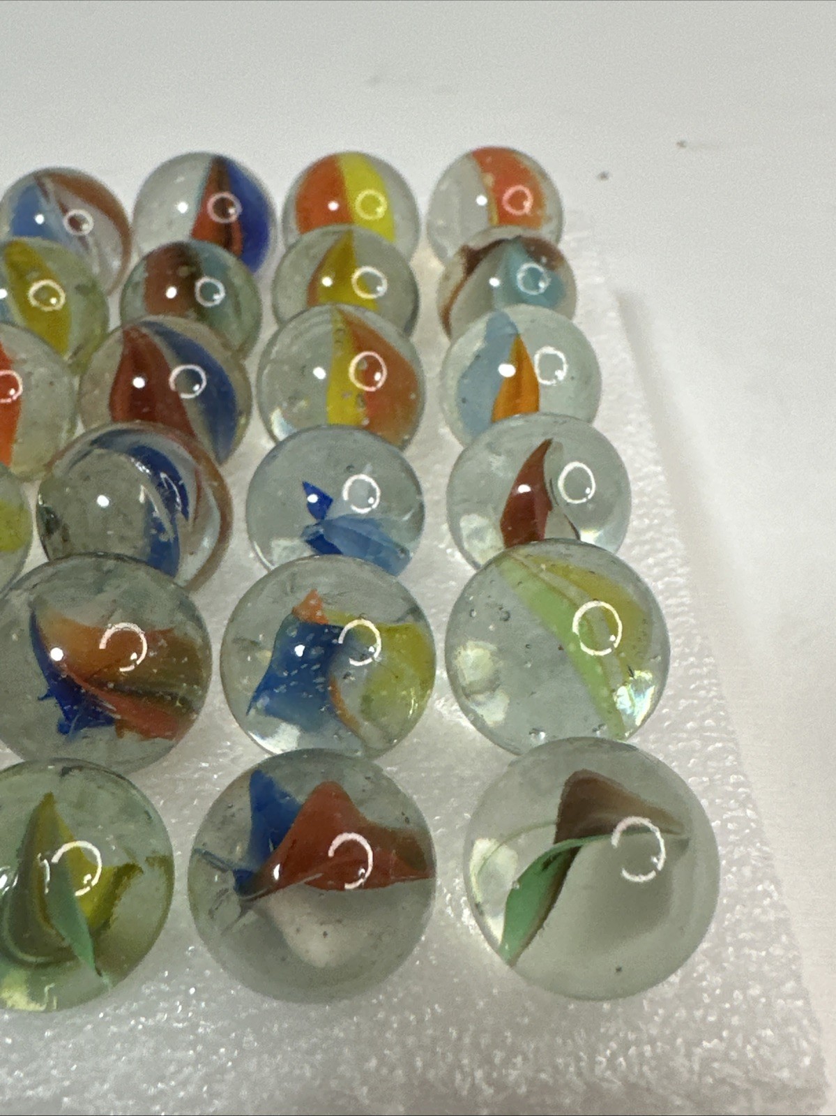 070 Lot Of 60 Vintage Cats Eye Marbles! Lot Of Bubbles/ Color Combinations