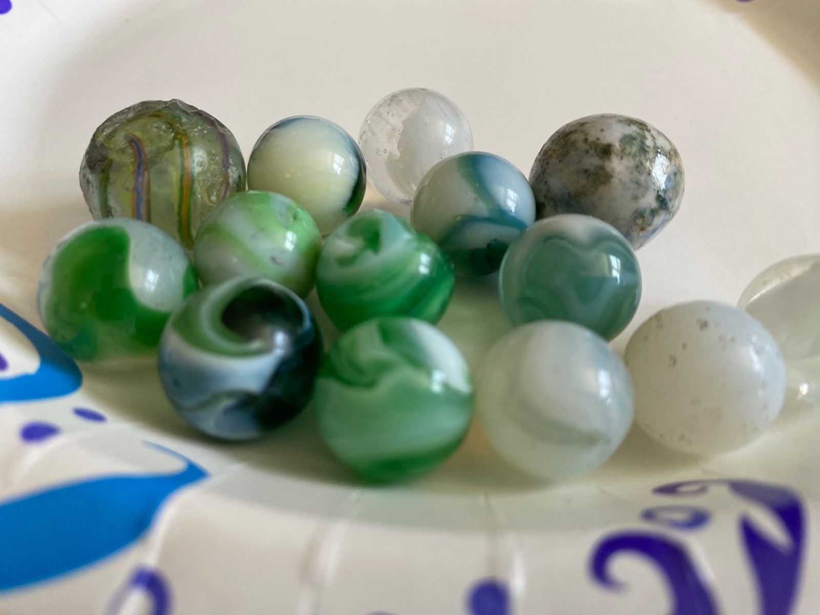 14 antique Marbles (Green Translucent) Corkscrew Clay Solid Ribbon Core Swirl