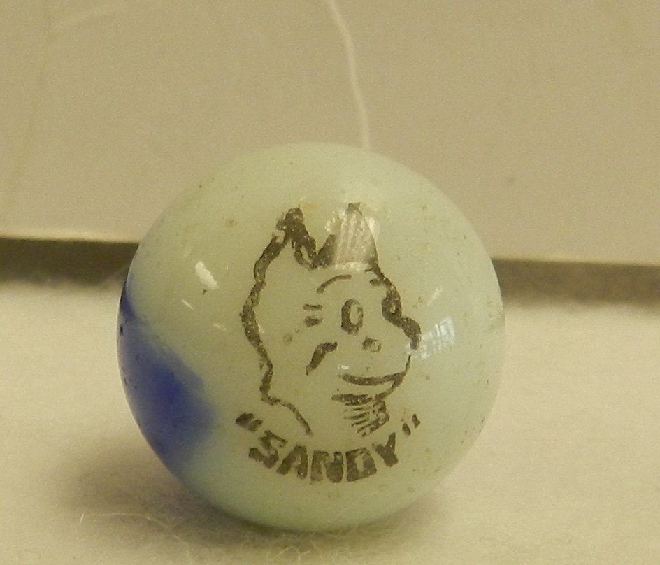 #19836m Original Vintage Peltier Glass Comic Marble Sandy NM .70 Inches