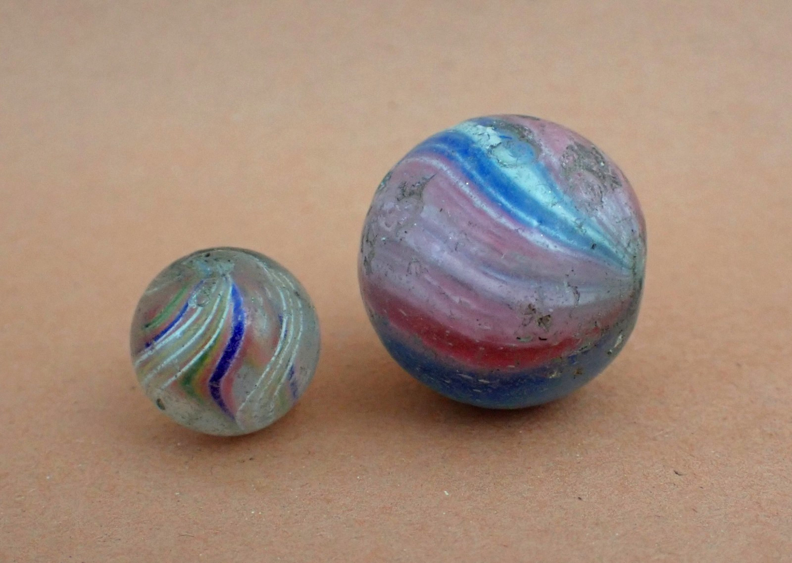 Antique German Hand Made Marbles Large 4-panel Onionskin& Small Divided Core #3