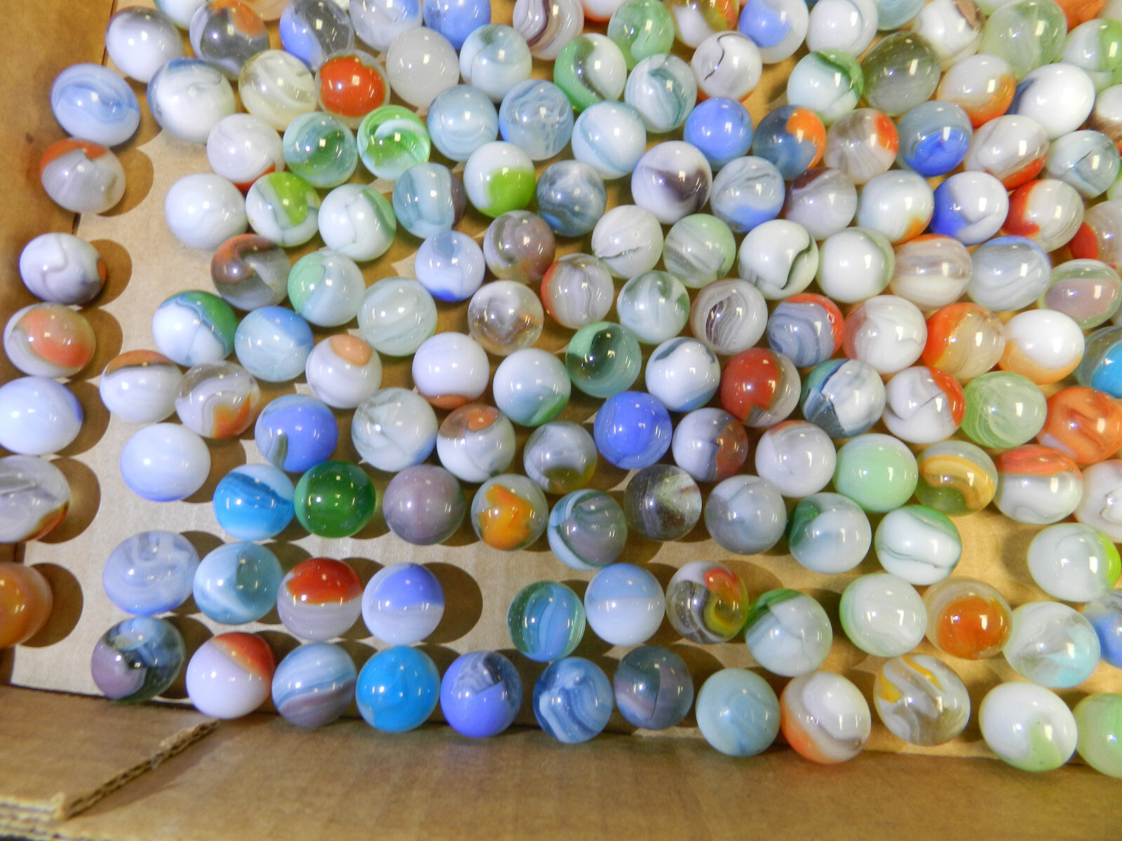 #18520m Large Group or Bulk Lot of 300 Vintage Vitro Agate Marbles .59 to .66 In