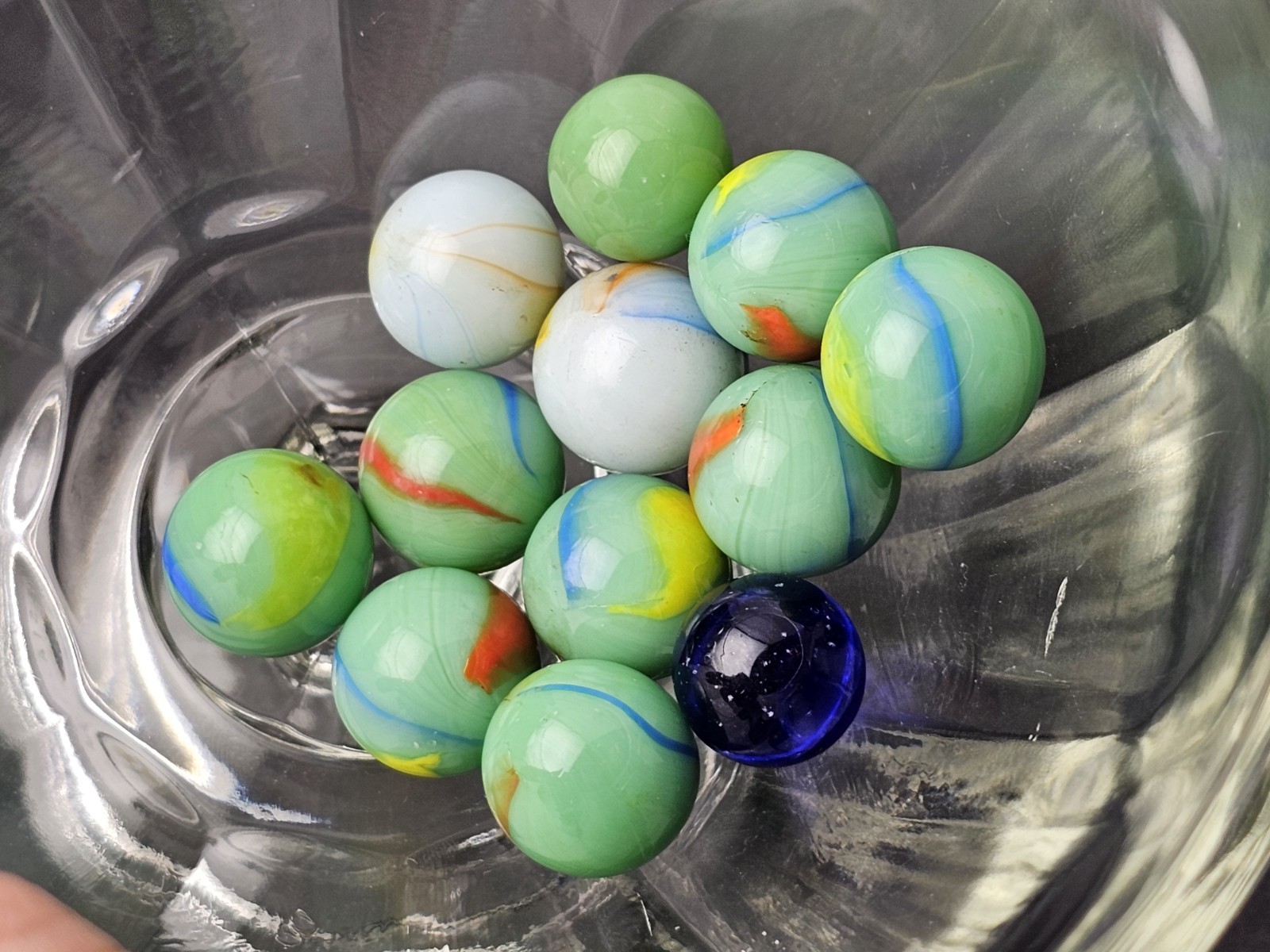 Vintage Estate 2lb+ Mixed Lot 215 Toy Marbles- Swirl, 4-6 Vane Cat’s Eye, & More