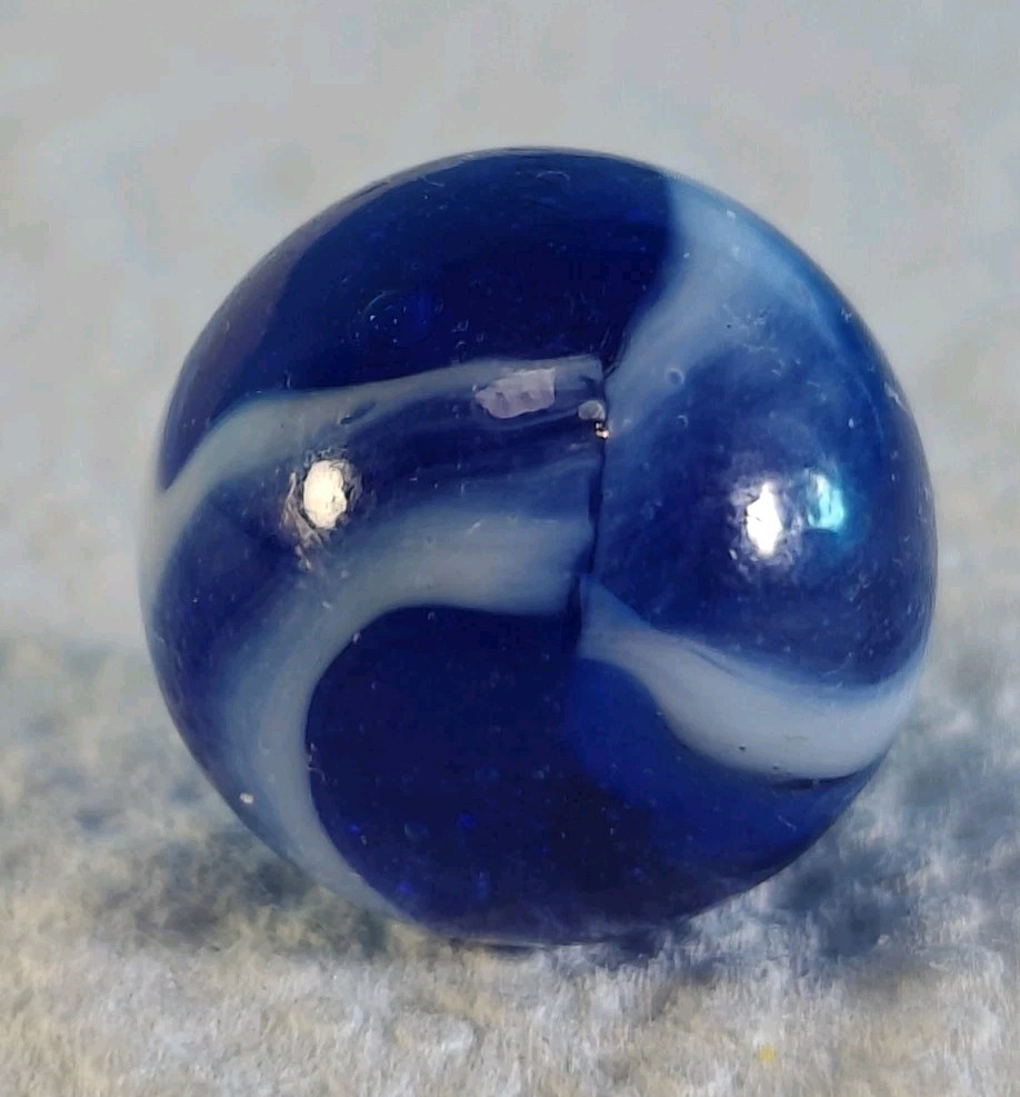 Vintage Marble – Peltier Blue Rainbo White Transparent