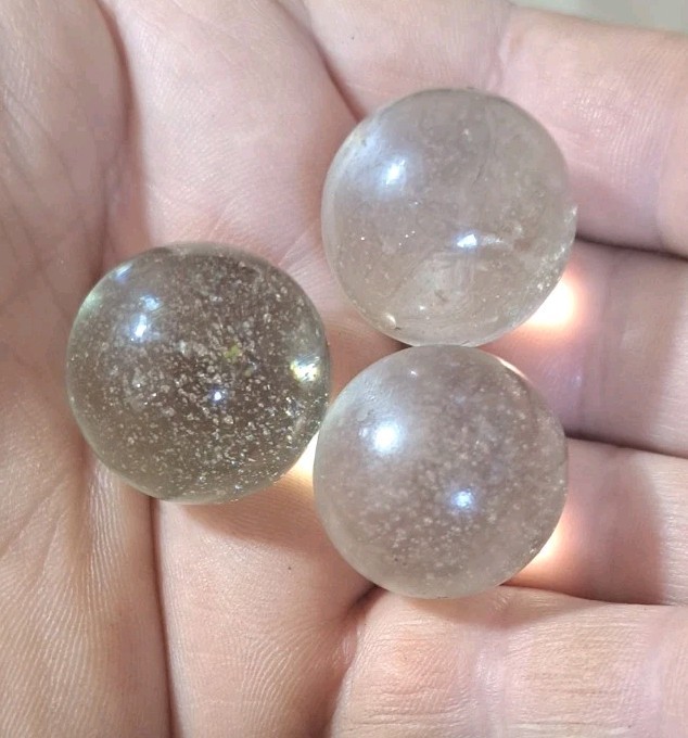 Vintage Lot Of 3 Large Shooter Marbles Clear Glass With Bubbles 7/8” To 15/16″